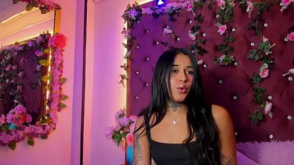 Molly_Brunette_