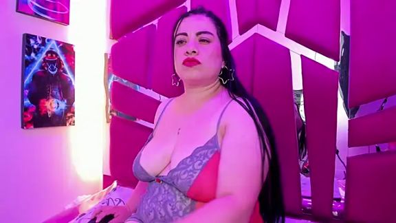 Emilyy_Moon_