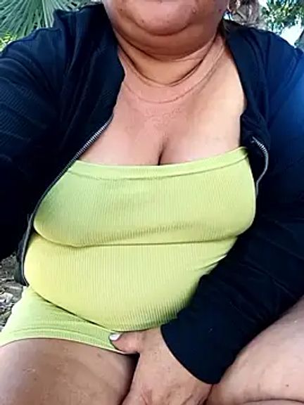 HORNY_MATURE25