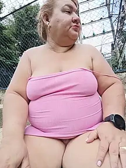 HORNY_MATURE25