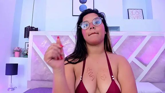 Mia_Velez1