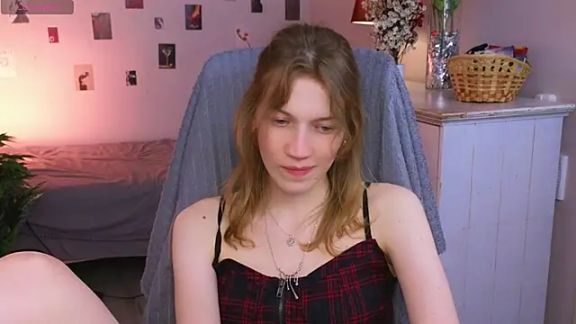 Emily_Cartex