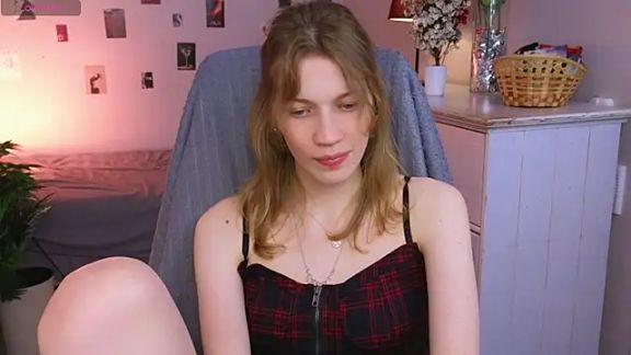Emily_Cartex