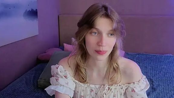 Emily_Cartex