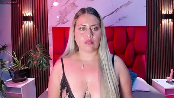 Aleja-Blonde