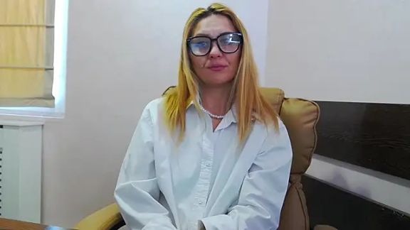 EllaMilf_