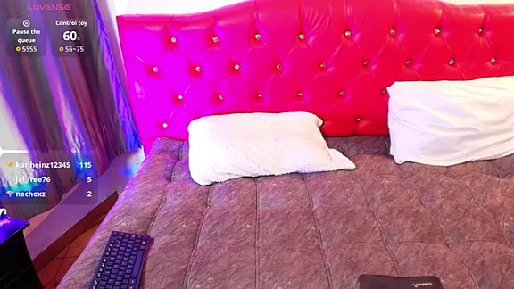 Chloe_Stark_