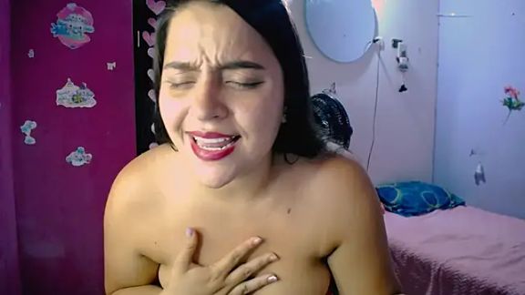 Kiara_tits