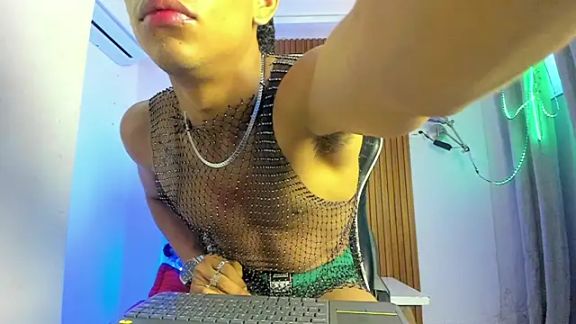 Alexis_21cm