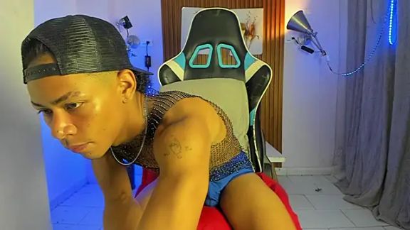 Alexis_21cm