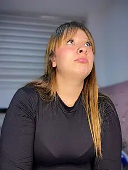 CharlotteUwU__