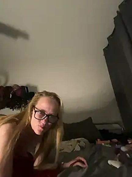 LizzieZ1975