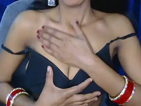 Queen_pooja1