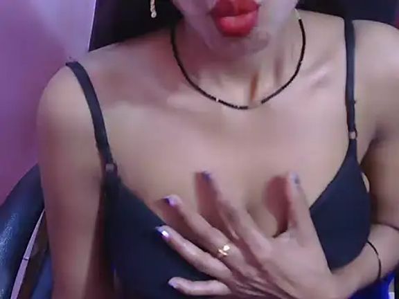 Queen_pooja1
