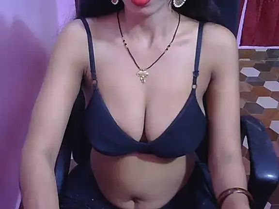 Queen_pooja1