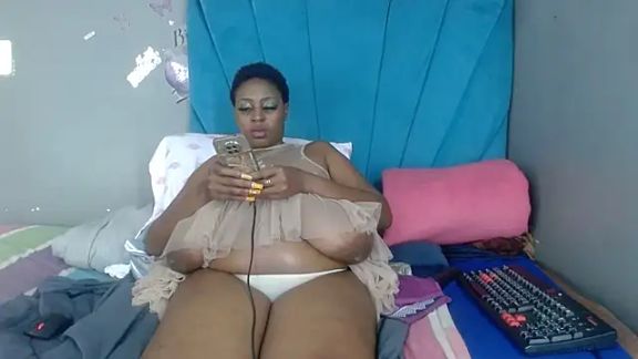 Bustyboobs1986xXx