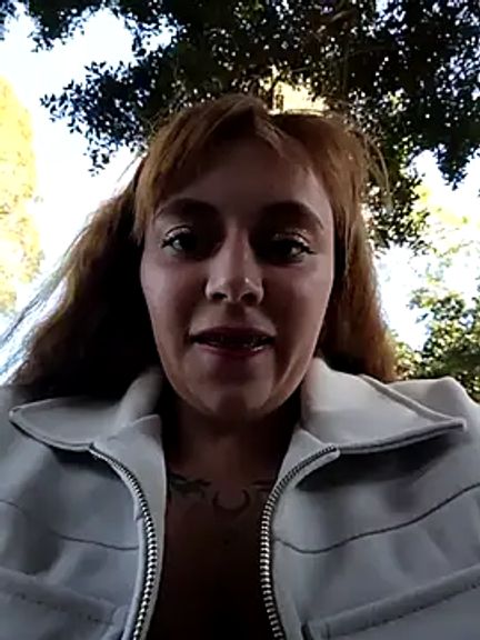 Isabella__Risky