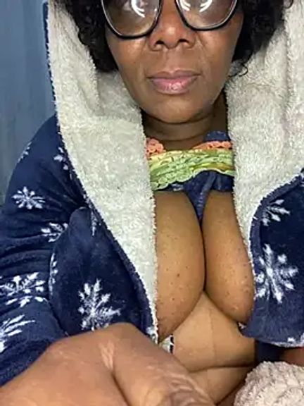 BoobsQueeen