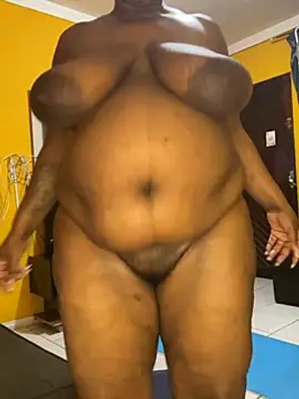 BoobsQueeen