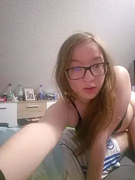 Freaky-Doll