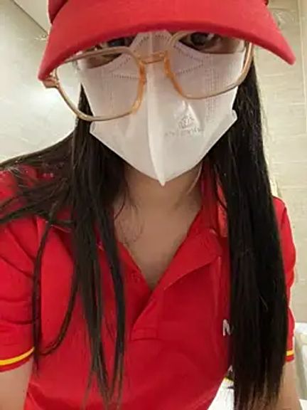 Sneaky_Cumshoot