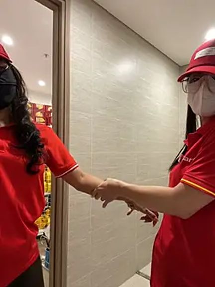 Sneaky_Cumshoot