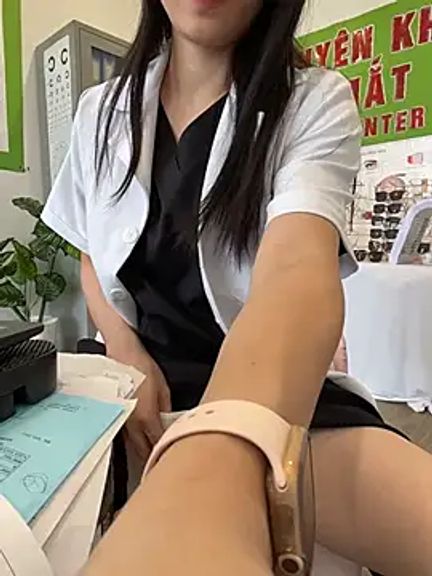 Sneaky_Cumshoot