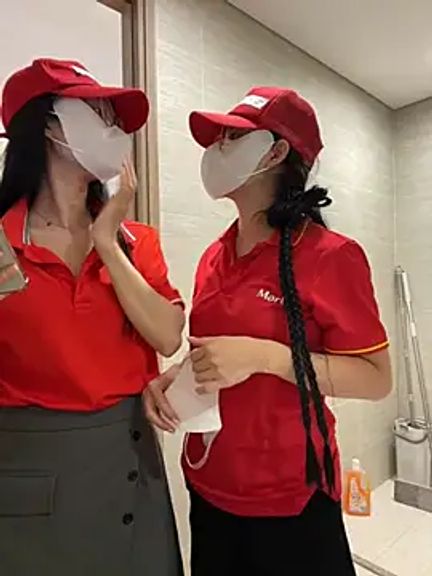 Sneaky_Cumshoot