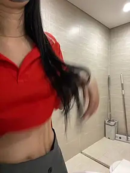 Sneaky_Cumshoot