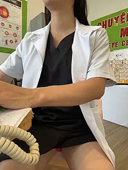 Sneaky_Cumshoot