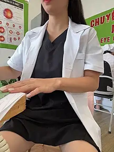 Sneaky_Cumshoot