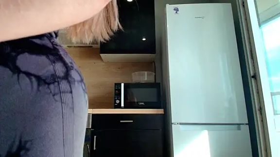Adr1ana_