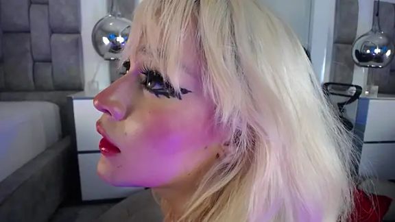 Ella_Brookss