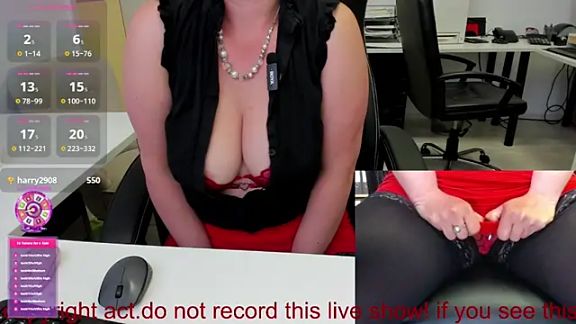 squirt_milf_viktoria
