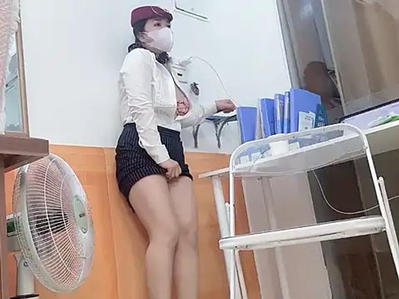 Mono-StewardessMysa