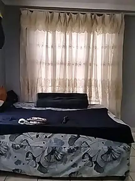 JuicyHoney_01