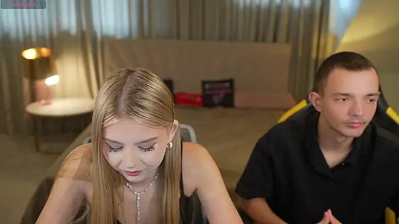 Melissa_kiss054