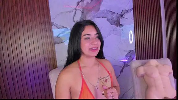 GabyHott_