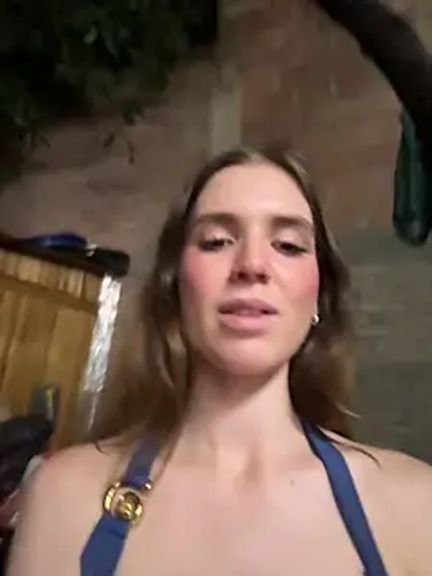 kevin_hotgirls