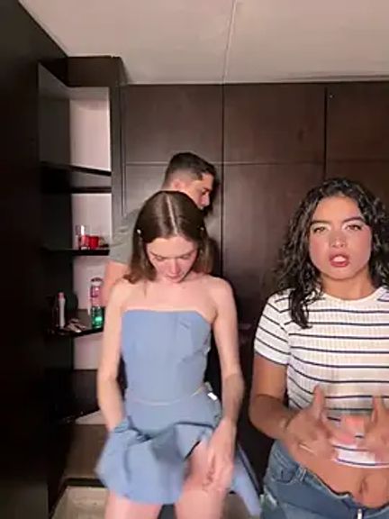 kevin_hotgirls