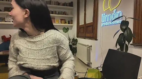 Elnonoykeila77