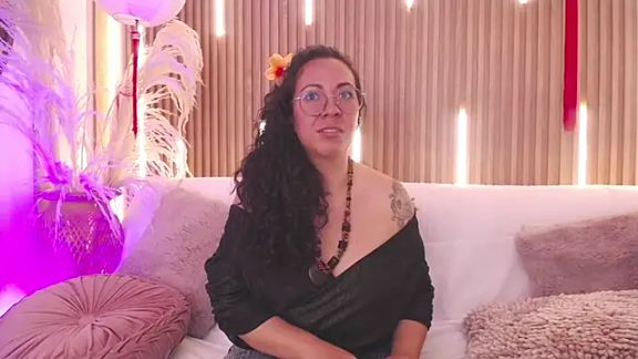 Velvet_Curly