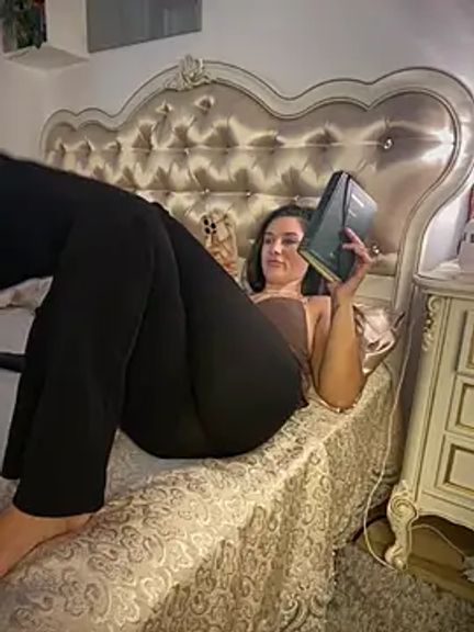 HotXMom_