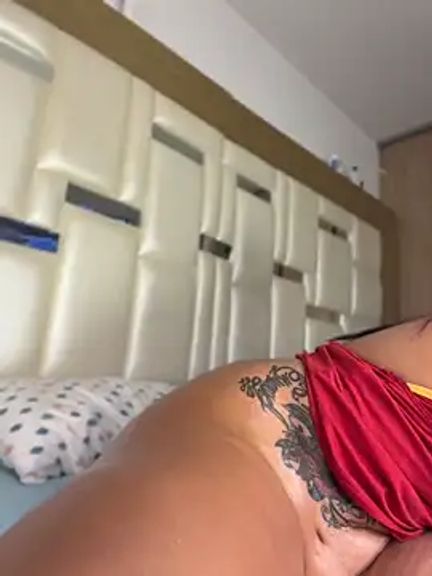emily-Hornyy