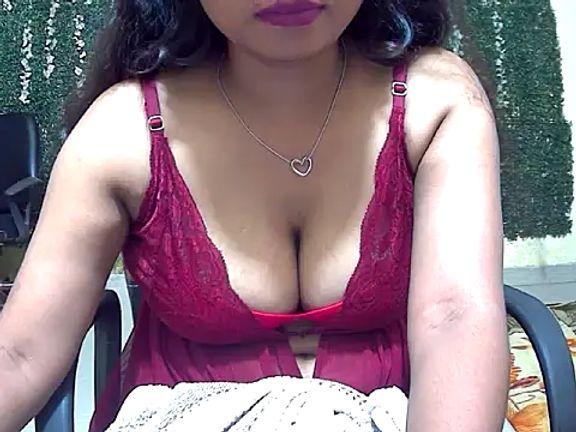 Ruhi_Hotty
