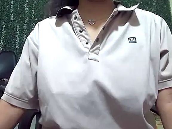 Ruhi_Hotty
