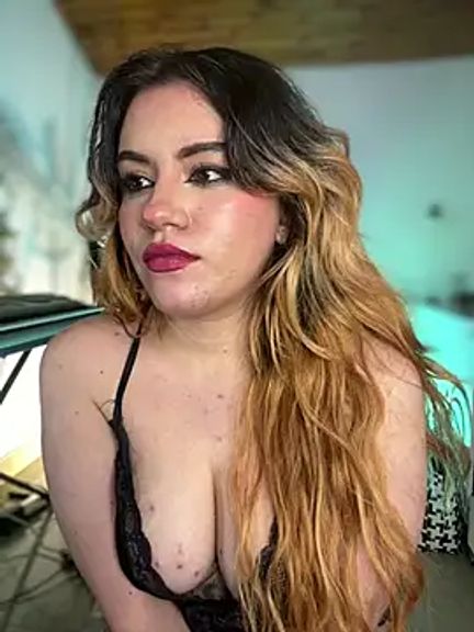 NikkiNix