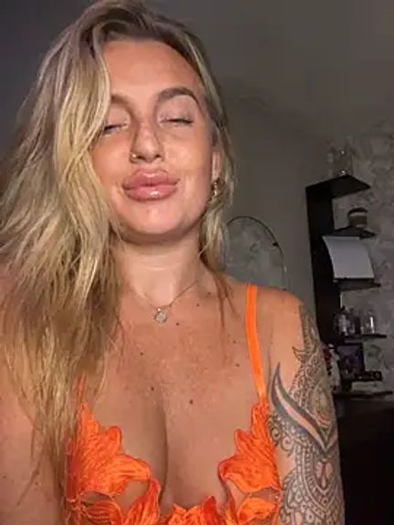 CharlottemilfUKx