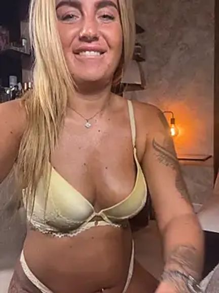 CharlottemilfUKx