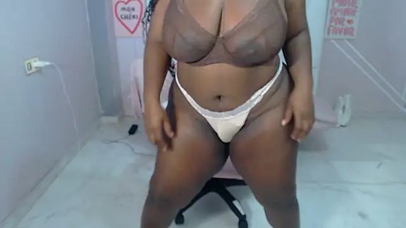 curvyblackwoman
